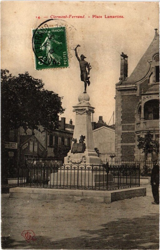 Carte postale ancienne Clermont-Ferrand Place Lamartine France à Clermont-Ferrand