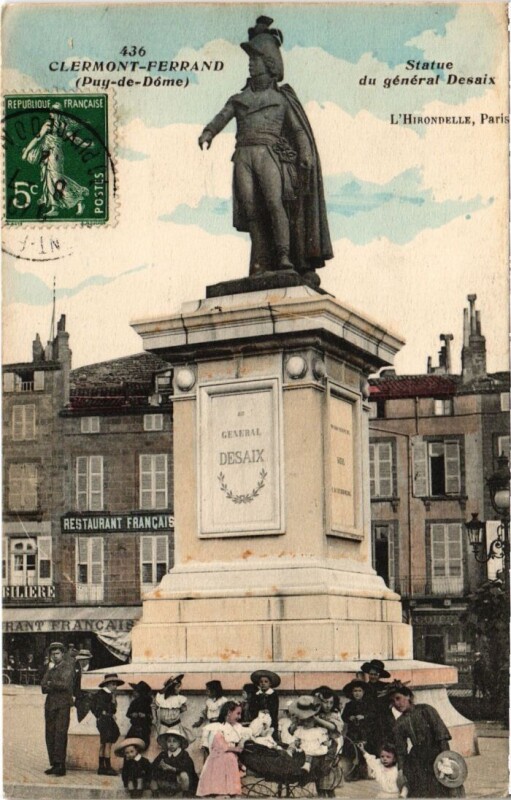 Carte postale ancienne Clermont-Ferrand Statue du general Desaix France à Clermont-Ferrand