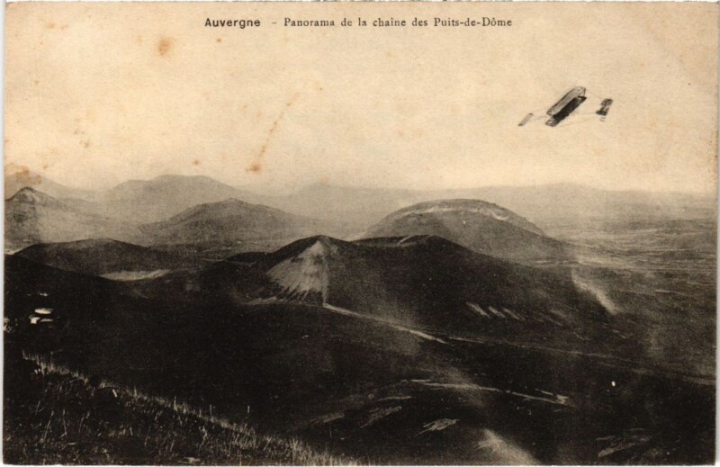 Carte postale ancienne Auvergne Panorama de la chaine France