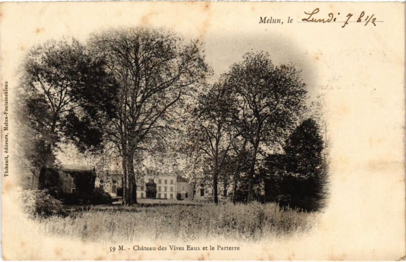 Carte postale ancienne Melun Chateau des Vives Eaux et le Parterre France à Melun