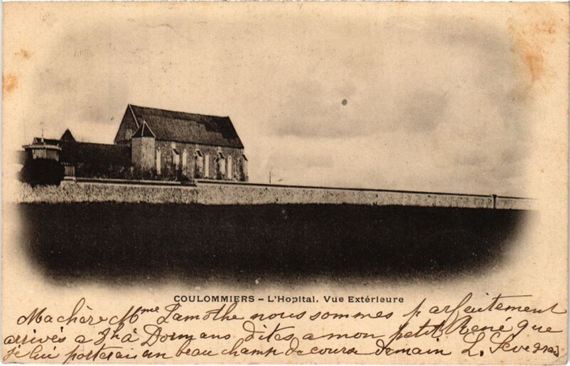 Carte postale ancienne Coulommiers L'Hopital, vue exterieure France à Coulommiers