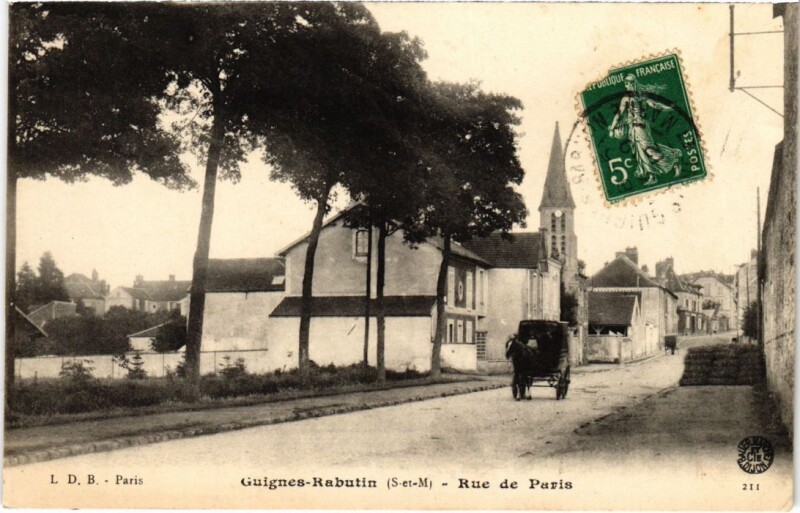 Carte postale ancienne Guignes-Rabutin Rue de Paris France à Guignes