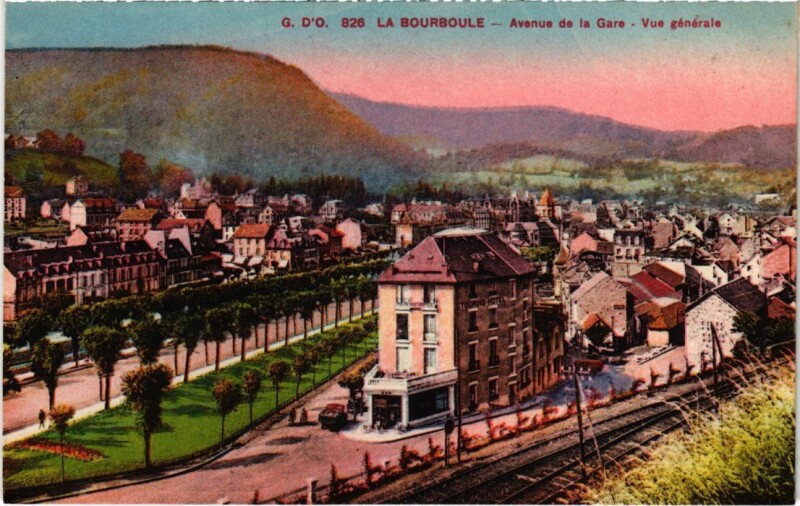 Carte postale ancienne La Bourboule Avenue de la Gare, Vue Generale France à La Bourboule