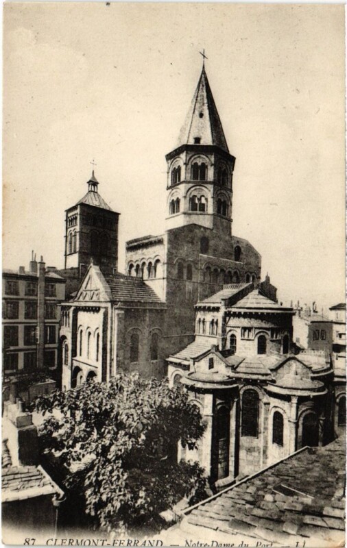 Carte postale ancienne Clermont-Ferrand Notre-Dame du Port France à Clermont-Ferrand