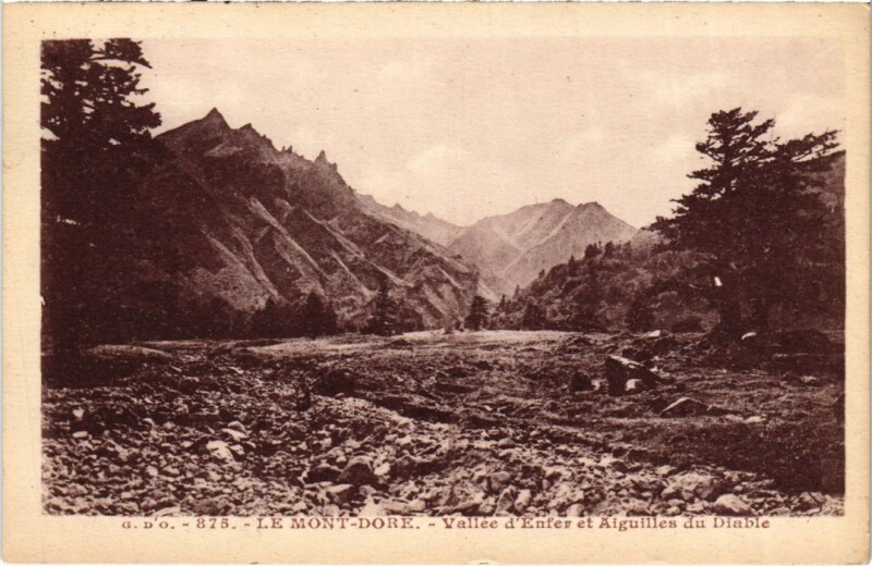 Carte postale ancienne Le Mont Dore Vallee d'Enfer France à Mont-Dore