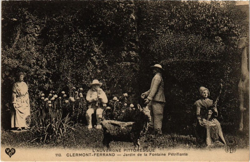 Carte postale ancienne Clermont-Ferrand Jardin de la Fontaine Petrifiante France à Clermont-Ferrand