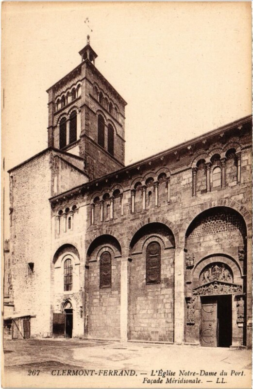 Carte postale ancienne Clermont-Ferrand L'Eglise Notre-Dame du Port France à Clermont-Ferrand