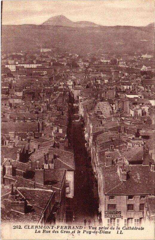 Carte postale ancienne Clermont-Ferrand Vue prise de la Cathedrale France à Clermont-Ferrand
