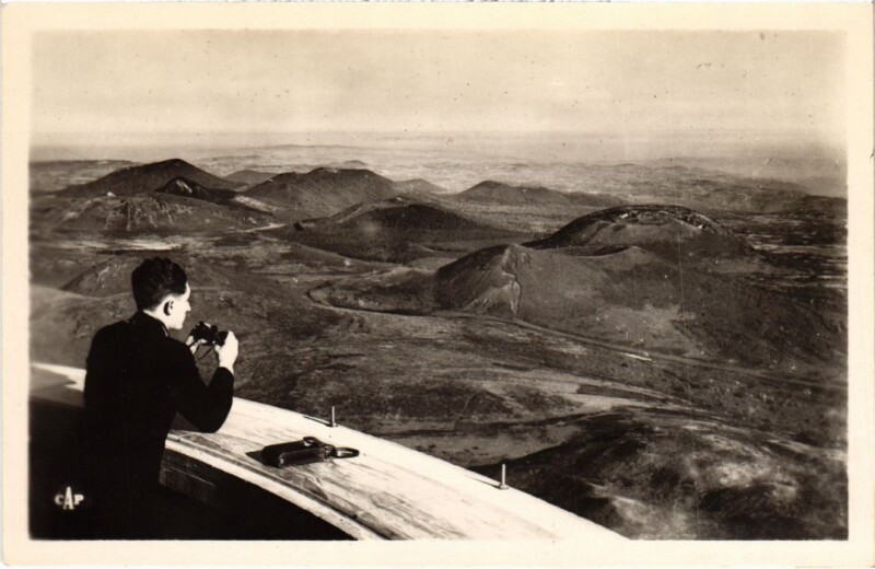 Carte postale ancienne Au Sommet du Puy de Dome France