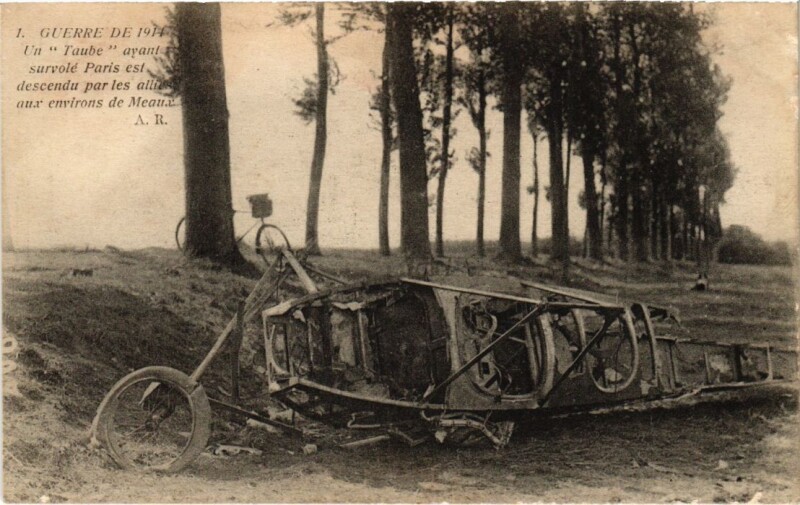 Carte postale ancienne Meaux Guerre de 1914 Un Taube France à Meaux