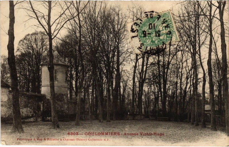 Carte postale ancienne Coulommiers Avenue Victor-Hugo France à Coulommiers