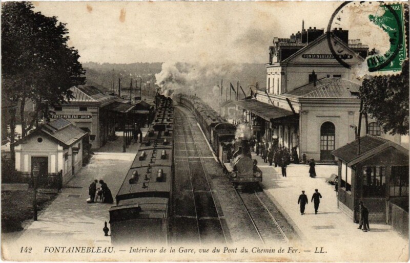 Carte postale ancienne Fontainebleau Interieur de la Gare France à Fontainebleau