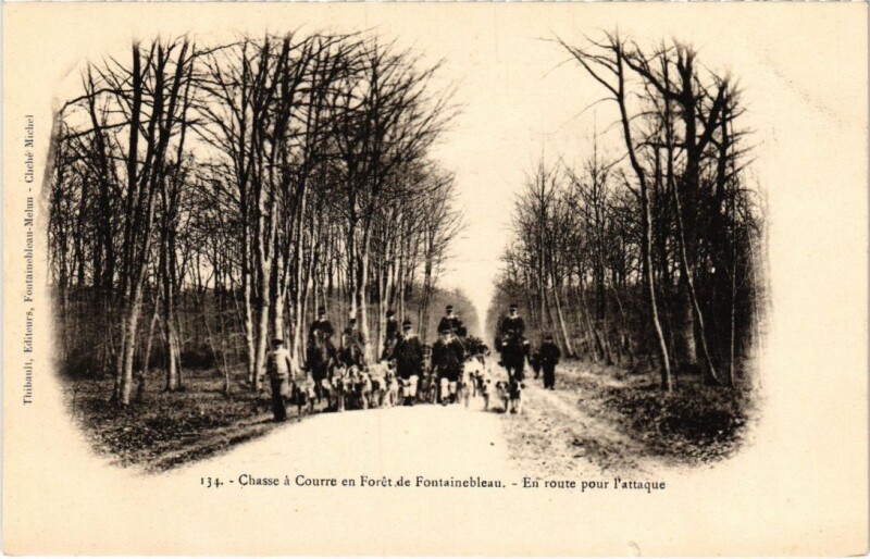 Carte postale ancienne Fontainebleau En route pour l'attaque France à Fontainebleau