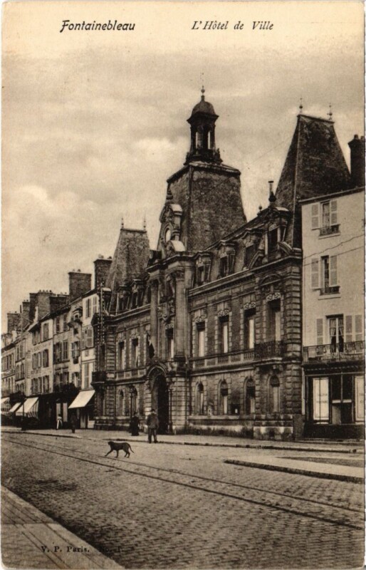 Carte postale ancienne Fontainebleau L'Hotel de Ville France à Fontainebleau