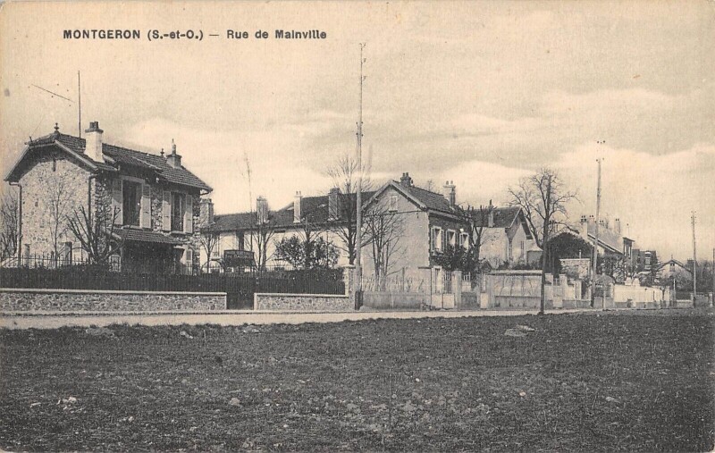 Carte postale ancienne Montgeron - Rue De Mainville à Montgeron