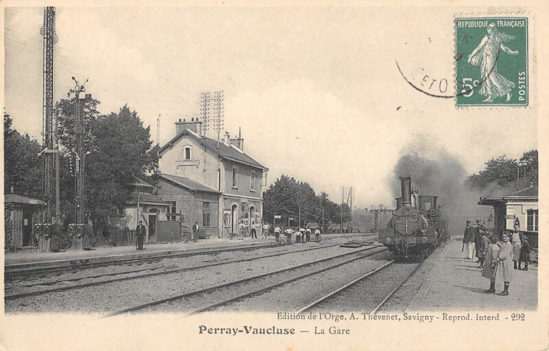 Carte postale ancienne Perray Vaucluse / La Gare / Train / Locomotive