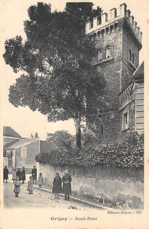 Carte postale ancienne Grigny - Rond Point - Enfants à Grigny