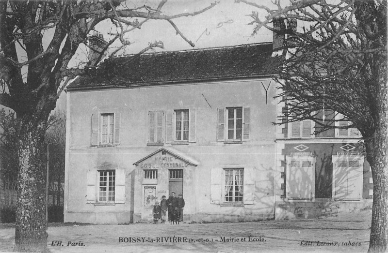 Carte postale ancienne Boissy La Riviere - Mairie - Ecole