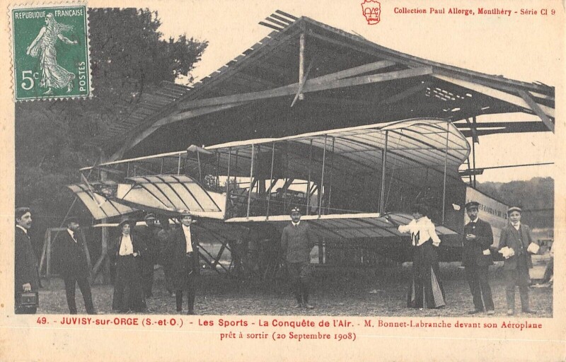 Carte postale ancienne Juvisy Sur Orge - Les Sports - Aviation - Bonnet Labranche Devant Son Aer à Juvisy-sur-Orge