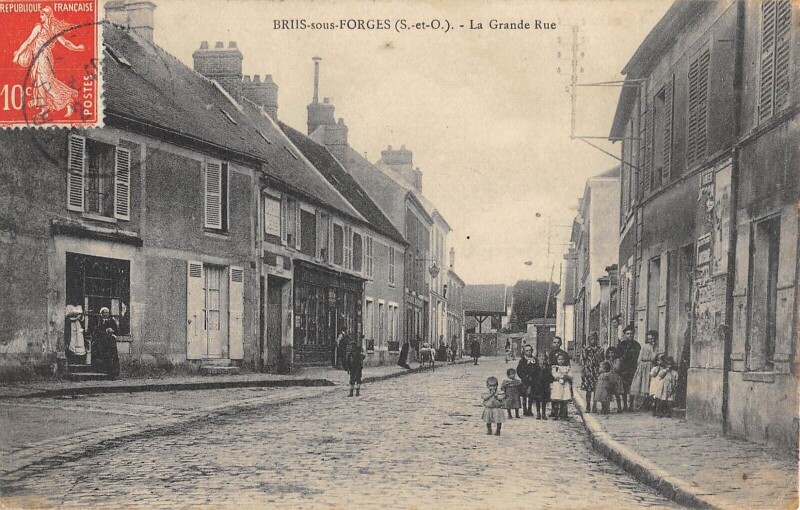 Carte postale ancienne Briis Sous Forges - La Grande Rue - cliché rare à Briis-sous-Forges