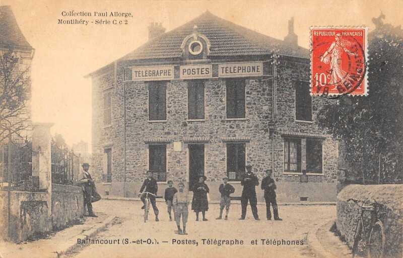 Carte postale ancienne Ballancourt - Postes - Telegraphes - Telephones