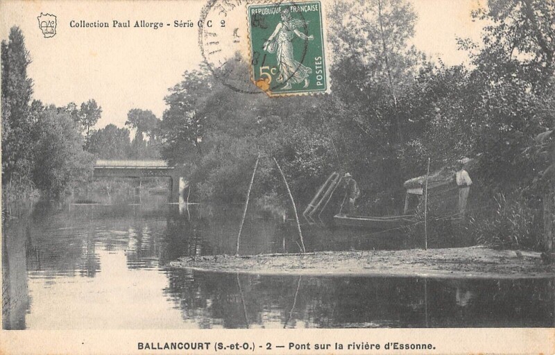 Carte postale ancienne Ballancourt - Pont Sur La Riviere D'Essonne