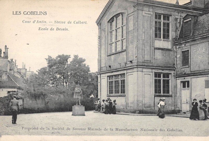 Carte postale ancienne Les Gobelins - Cour d'Antin - Statue de Colbert - Ecole de Dessin à Paris 13e