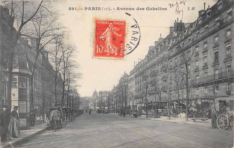 Carte postale ancienne Avenue des Gobelins à Paris 5e