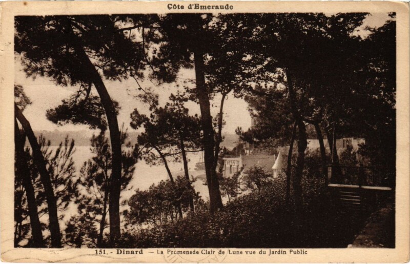 Carte postale ancienne Dinard- La Promenade Clair de Lune France à Dinard