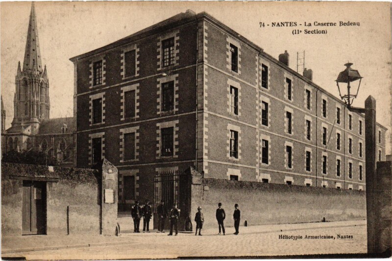 Carte postale ancienne Militaire - Nantes - La Caserne Bedeau à Nantes