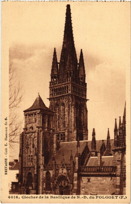 Carte postale ancienne Clocher de la Basilique de N.-D. Du Folgoet