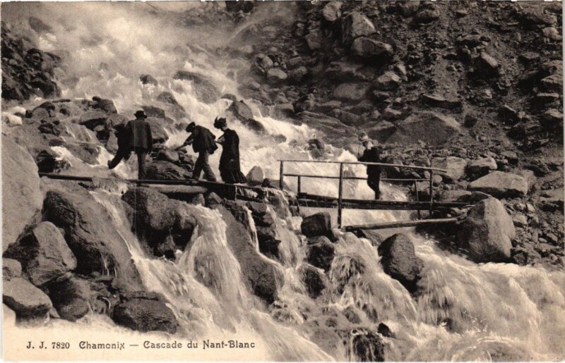 Carte postale ancienne Chamonix - Cascade du Nant-Blanc