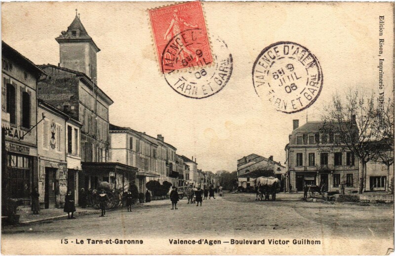 Carte postale ancienne Valence d'Agen Boulevard Victor Guilhem à Valence
