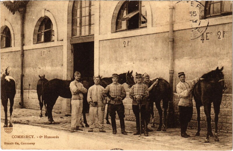 Carte postale ancienne Militaire Commercy - 6e Hussards à Commercy
