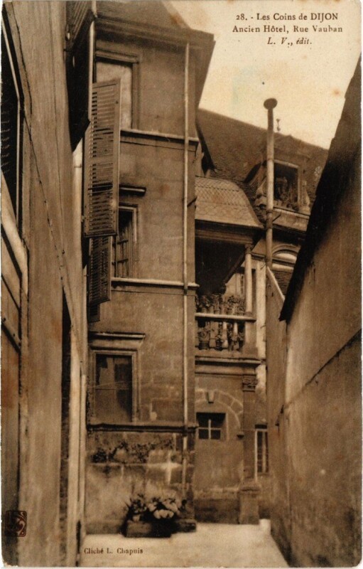 Carte postale ancienne Les Coins de Dijon Rue Vauban, Ancien Hotel à Dijon