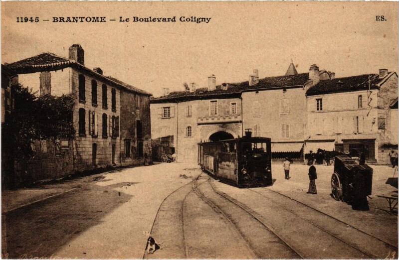 Carte postale ancienne Brantome Bd Coligny Tram Vapeur
