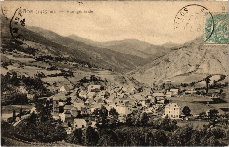 Carte postale ancienne Allos Vue generale à Allos