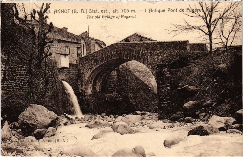 Carte postale ancienne Annot L'Antique Pont de Fugeret à Annot