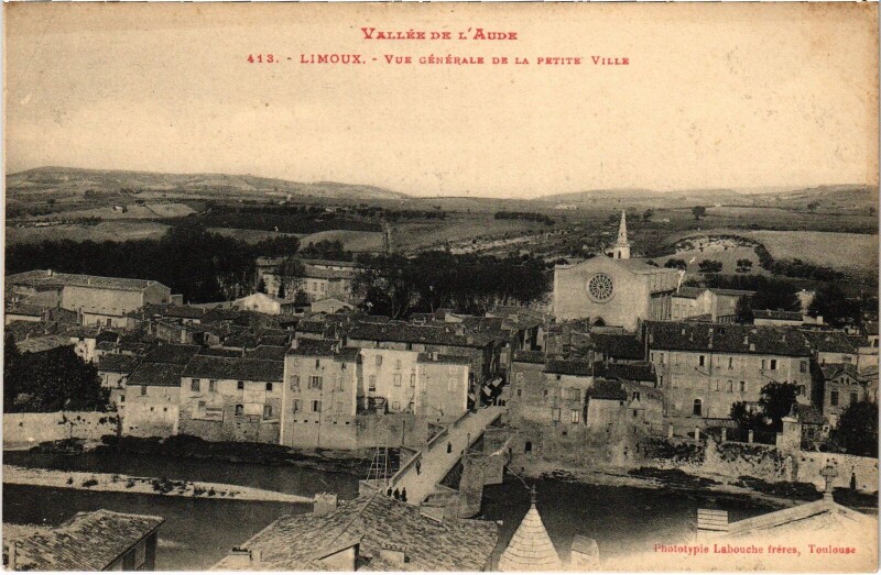Carte postale ancienne Limoux - Vue générale de la Petite Ville à Limoux