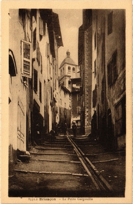 Carte postale ancienne Briancon - La Petite Gargouille à Briançon