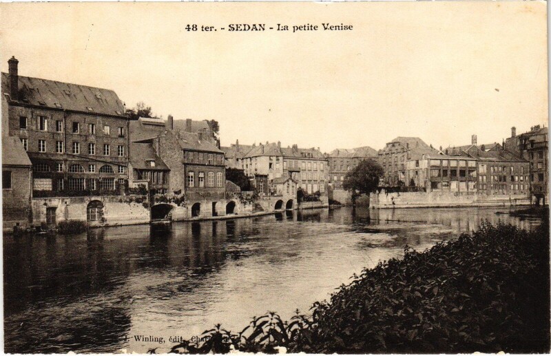 Carte postale ancienne Sedan - La petite Venise à Sedan