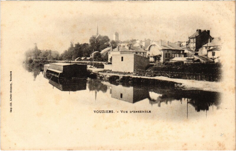 Carte postale ancienne Vouziers - Vue D'Ensemble à Vouziers