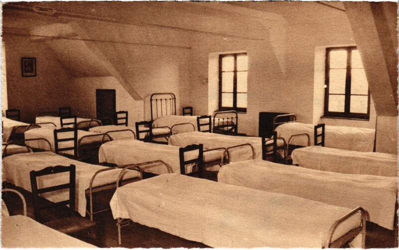 Carte postale ancienne Maison d'Enfants - Saint-Jean-Delnous - Par Réquista à Réquista