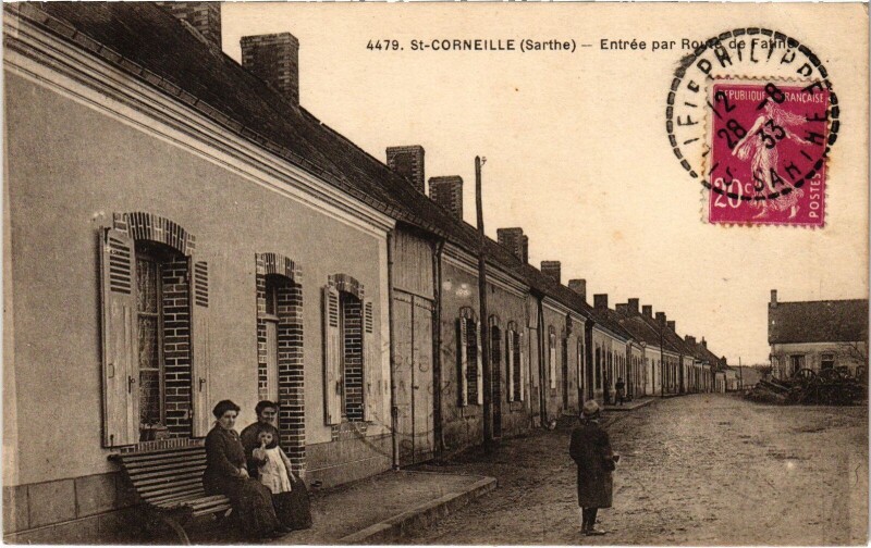 Carte postale ancienne Saint-Corneille - Entrée par Route de Fatine à Saint-Corneille
