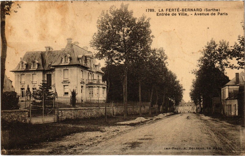 Carte postale ancienne La Ferte-Bernard - Entrée de Ville à La Ferté-Bernard