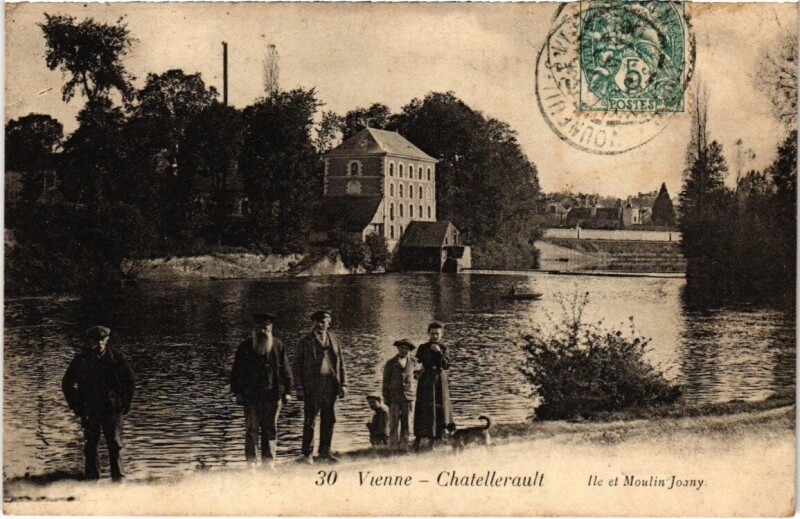 Carte postale ancienne Vienne - Chatellerault - Ile et Moulin Joany