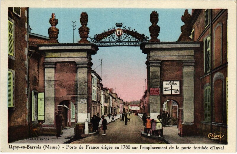 Carte postale ancienne Ligny-en-Barrois - Porte de France à Ligny-en-Barrois