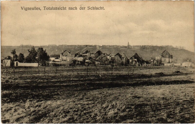 Carte postale ancienne Vigneulles-les-Hattonchatel - Totalansicht nach der Schlacht à Vigneulles-lès-Hattonchâtel