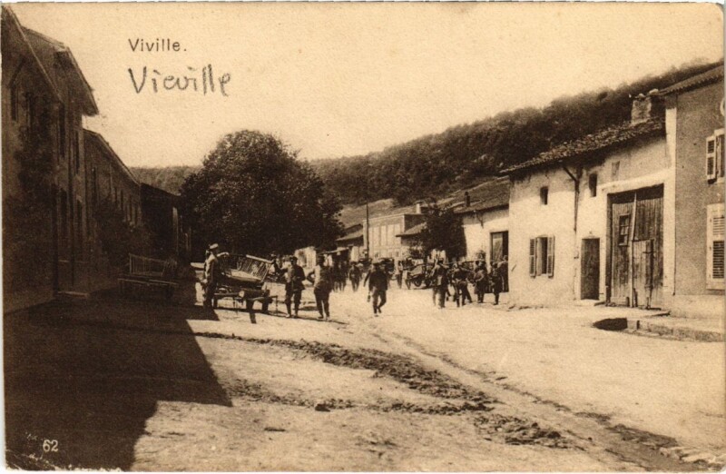 Carte postale ancienne Vieville - Rue - Street Scene