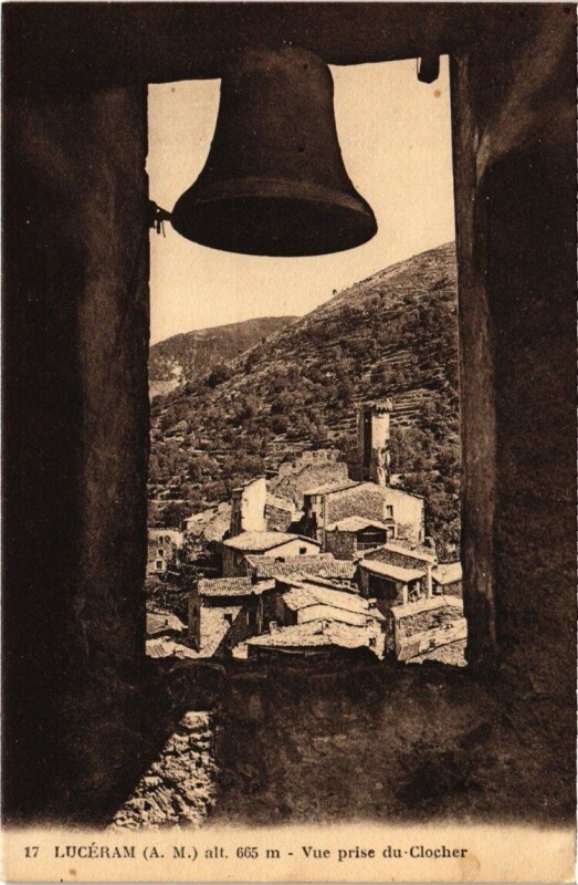 Carte postale ancienne Lucéram - Vue prisé du Clocher à Lucéram